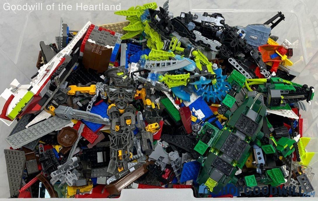 Grab Bag Of Assorted Legos Building Bricks/toys Incl. Some Bionicle, 13 ...