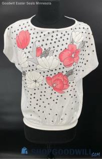 Quips women's Cotton/Poly White shirt w/Floral Design