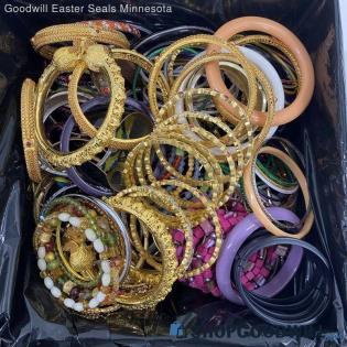 Bangle & Cuff Bracelets Grab Box 7lbs