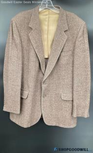 Winston Hill Men's Tan Herringbone pattern suit jacket