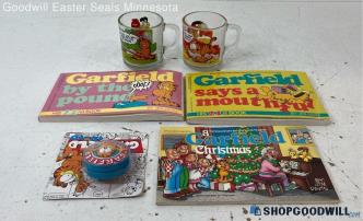 6pc Jim Davis Garfield Mugs, Yo-Yo and Comic Books