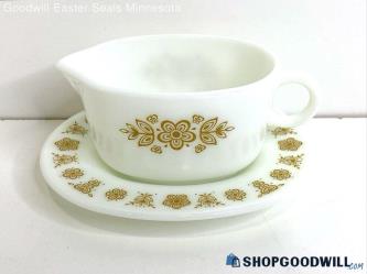 Pyrex Butterfly Gold Serving Gravy Boat W/ Underplate