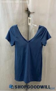 Athleta Women's Powder Blue Built in Bra V Neck T-Shirt - Sz S