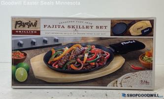 Sealed Parini Fajita Skillet Set Cast Iron Skillet, Wooded Trivet, Hot Mitt