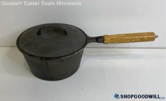 Taiwan Cast Iron 2 Quart Covered Saucepan Cookware