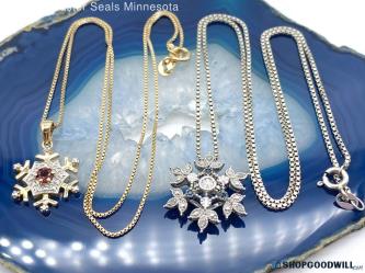 .925/Vermeil Snowflake Pendant Necklaces 10.44g