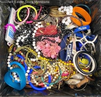 Broken Costume Jewelry & What Nots 23.2lb