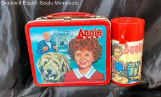 Annie 1981 Vintage Lunch Box w Thermos