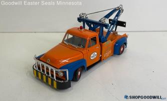 Road Legends 53' Ford F-100 Model Tow Truck Scale 1/18