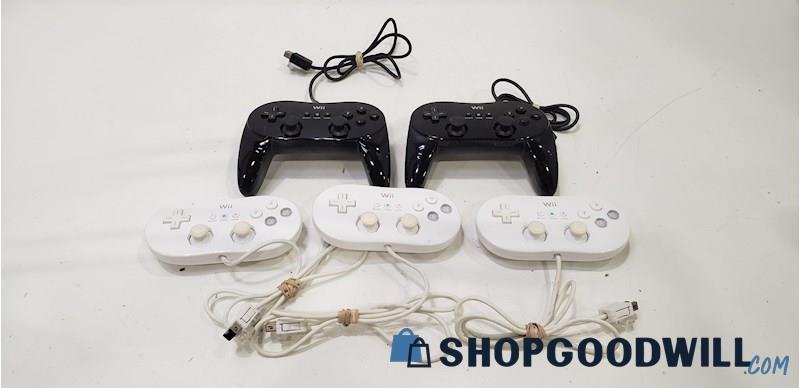 Nintendo Wii Classic & Classic Pro Controllers Lot 