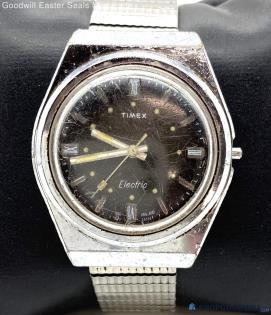 Men's Vintage TIMEX Electric Watch for Parts or Repair