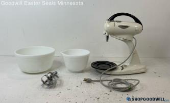 Hamilton Beach G Stand Mixer No. 457821 -POWERS ON