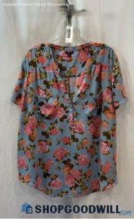 Torrid Women's Blue/Pink Floral Patterned V-Neck 1/4 Button Blouse - Sz 3