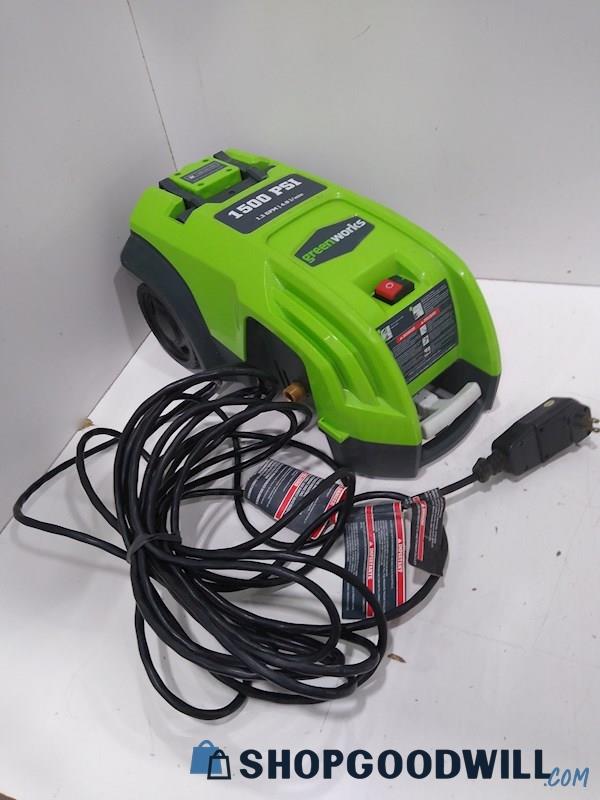 Greenworks High Pressure Cleaning Machine Model 51052 S/N GWP0761153 Powers On