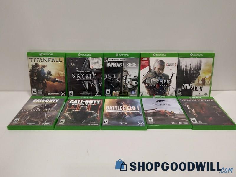 XBOX ONE Video Game Bundle Lot W/Titanfall, Skyrim, The Witcher & More