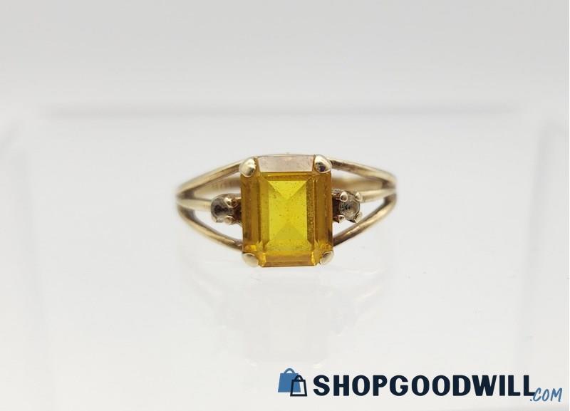 10K Yellow Gold Citrine & CZ Ring (size 6 1/4) 2grams
