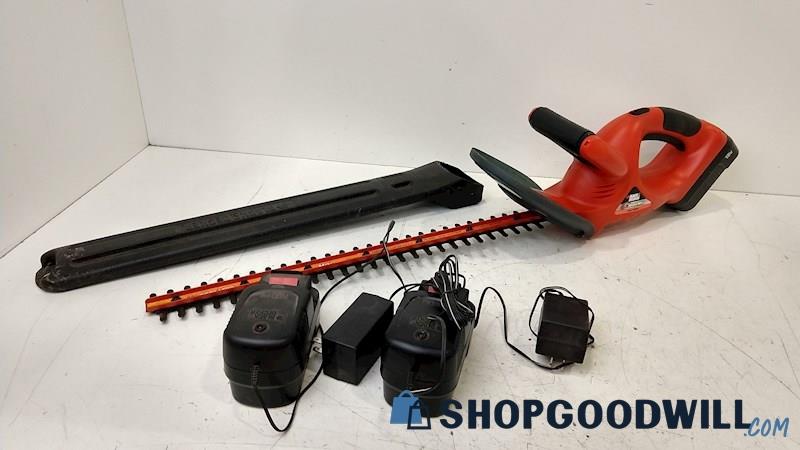 Black Decker Hedgehog Cordless Trimmer w/Batteries *TESTED, POWERS ON