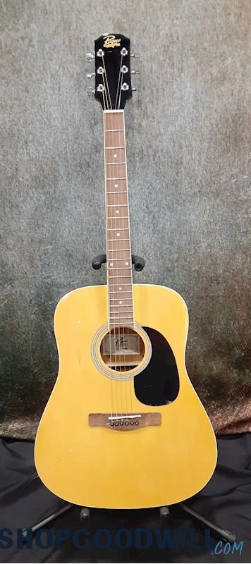 Rogue RD80 Acoustic Guitar w/Case