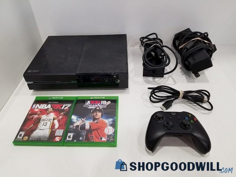 XBOX One Console w/ Games, Cords & Controller - POWERS ON