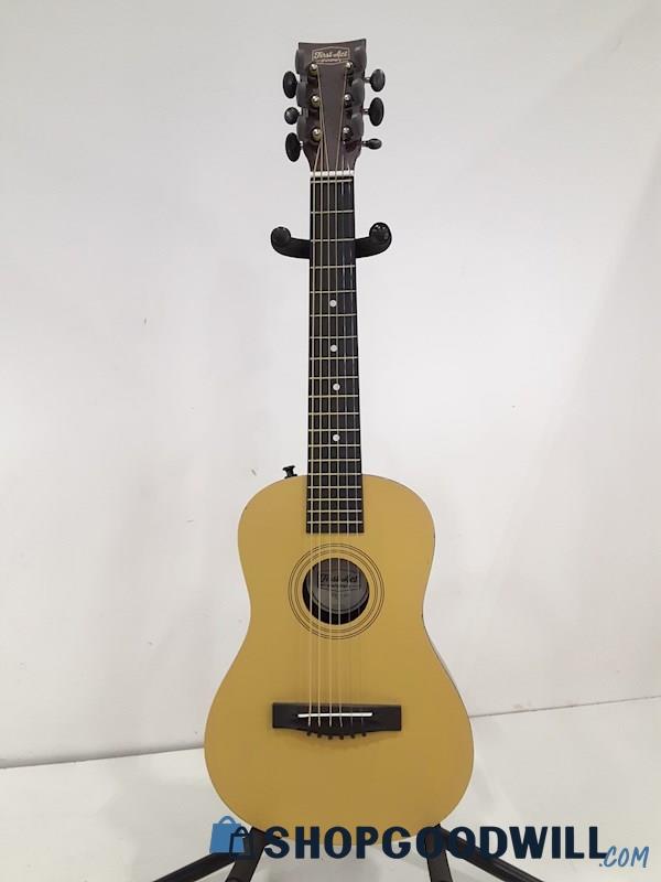First Act Discovery FG1106 Natural Acoustic Kids Guitar