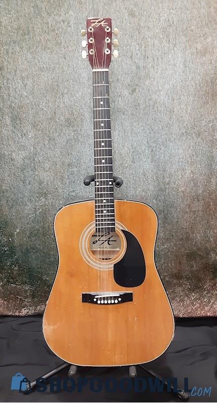 LA 6 String Model LA200 Acoustic Guitar w/Case
