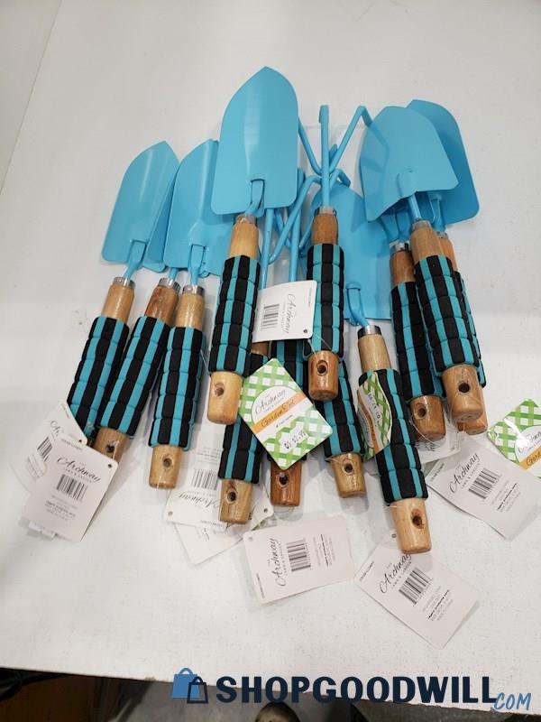 The Archway Lawn & Garden Tool's Trowel and Rake Blue Color 