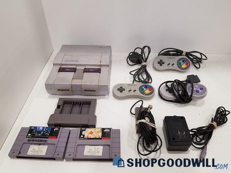 Nintendo Super NES Console w/ Games, Cords, Controllers - POWERS ON