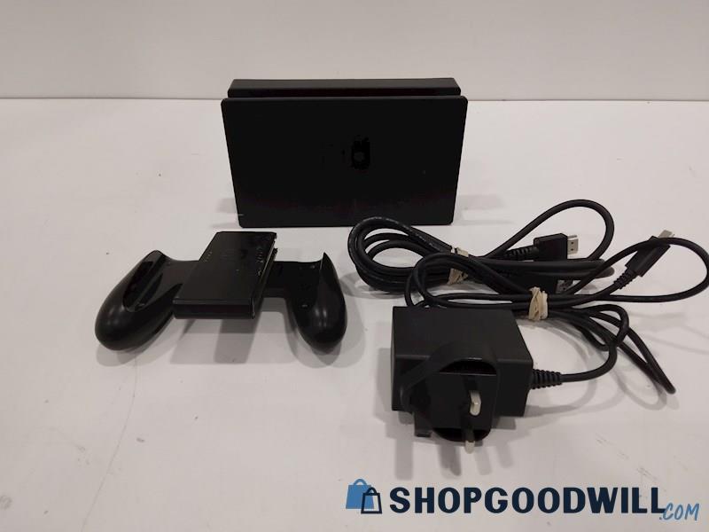 Nintendo Switch Dock W/HDMI JoyCon Grip & UK Power Supply