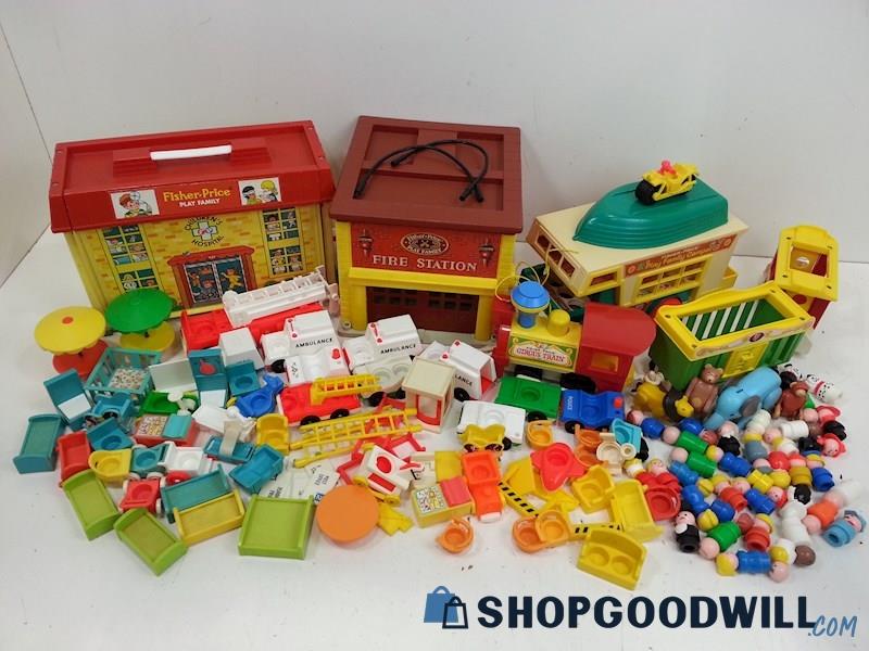 Fisher-price Little People Firestation/hospital/circustrain/camper ...