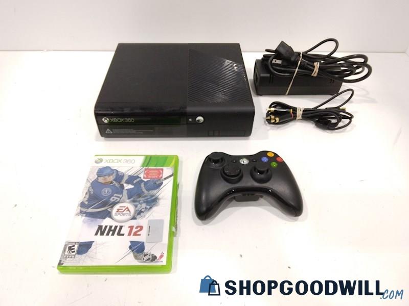 XBOX 360 E Console W/Game, Cords and Controller-tested