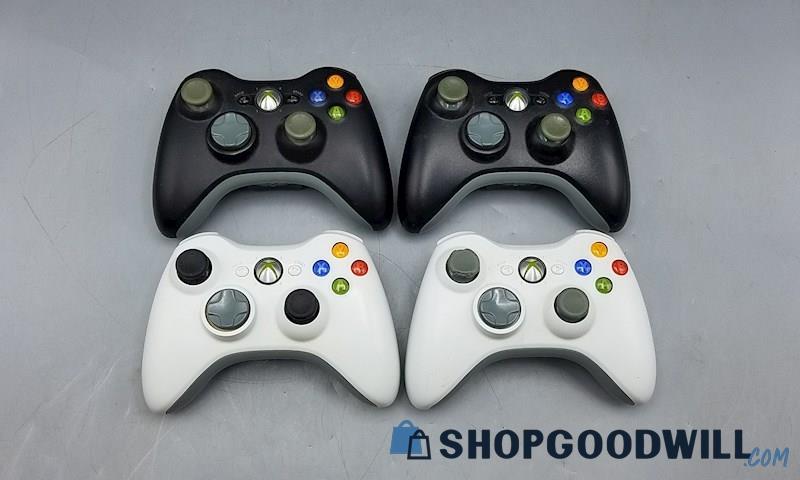  4 Black & White Xbox 360 Wireless Controllers Lot - Powers On