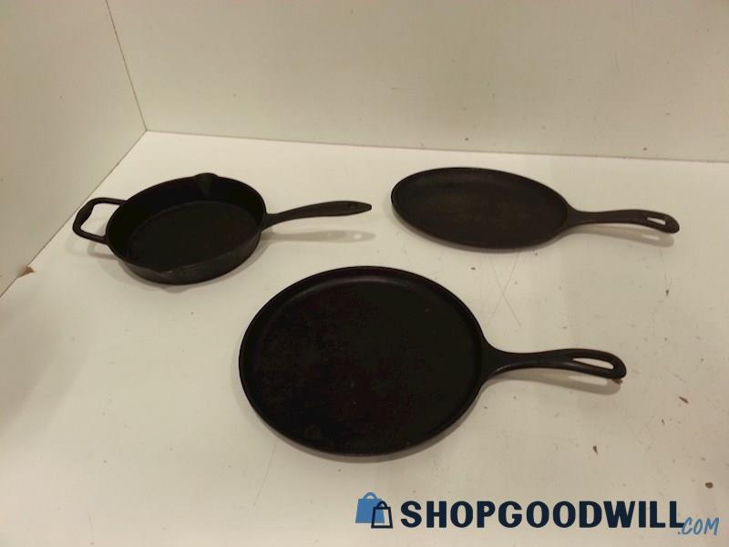 Lodge & Kingsford Cast Iron Skillets Do Not Spin or Wobble