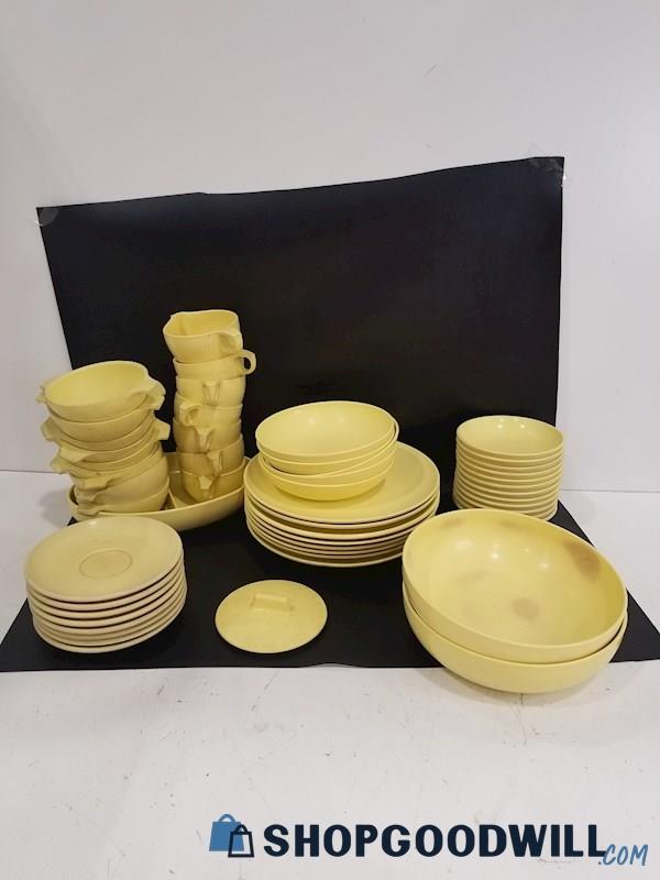52PCS Watertown Lifetime Ware Dish Set - Yellow Plates Bowls Cups