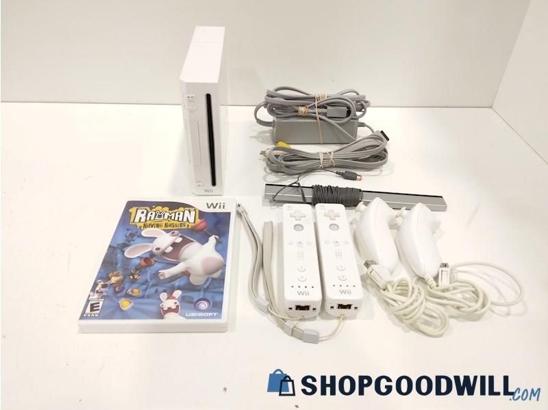Nintendo Wii RVL-001 Console W/Game, Cords and Controller-tested