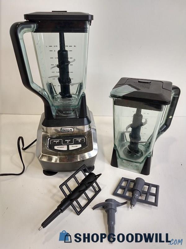 Ninja Blender With Accessories Ans Additional Pitcher