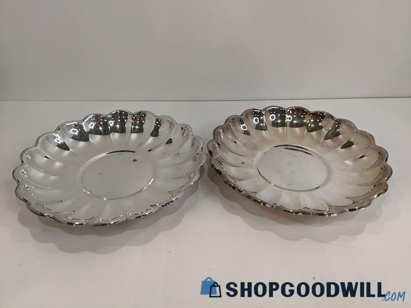 Set Of 2 Reed & Barton Holiday 109 Scalloped Round Silverplate Platters