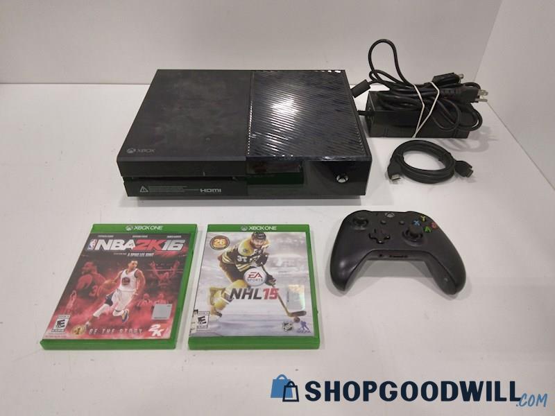 XBOX ONE Console W/Game, Cords and Controller