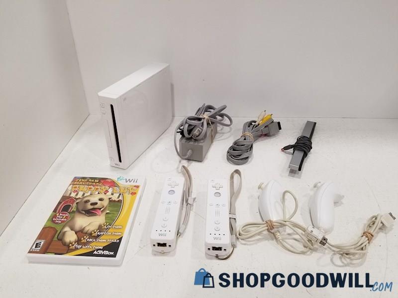 Nintendo Wii RVL-001 Console w/ Game, Cords, Controllers - TESTED