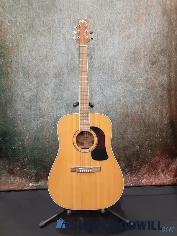 Washburn D10S Nat 6 String Acoustic Guitar SN#080512014 w/Case