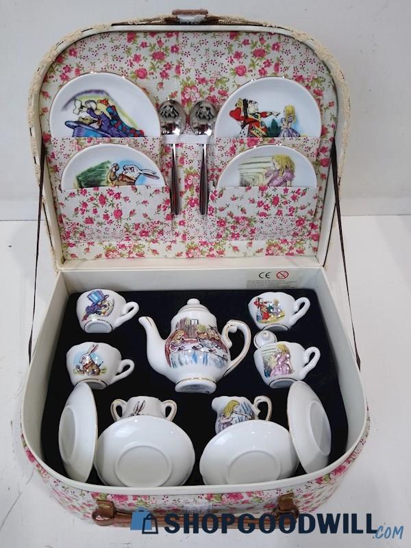 Reutter Porzellan Alice In Wonderland Child's Tea Set With Case IOB 