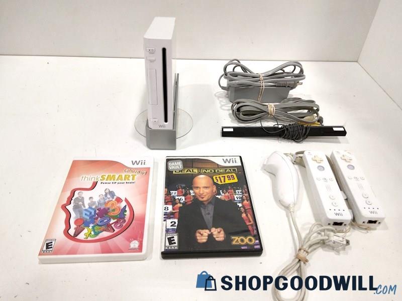 Nintendo Wii Console W/Game, Cords and Controllers