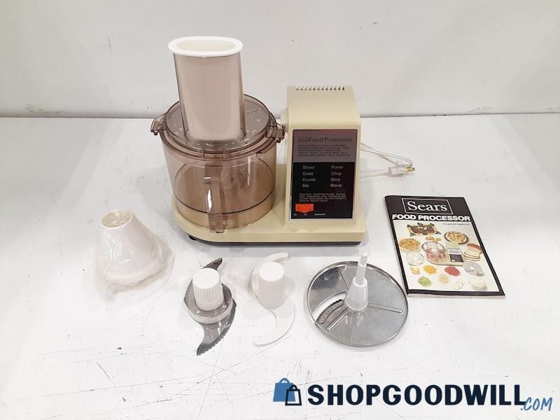 Sears Food Processor Model:400.822800 w/Accessories + More POWERS ON