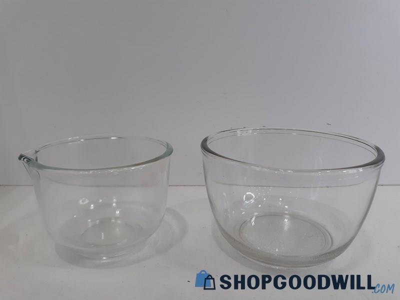 2 Clear Glass Baking Dishes / Mixing Bowls 