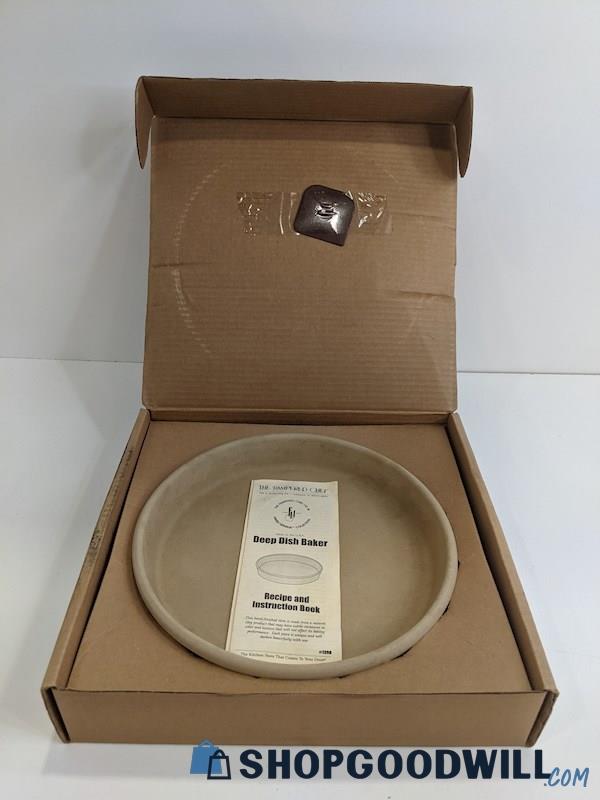 IOB The Pampered Chef Classics Collection Deep Dish Baker Stoneware #1390