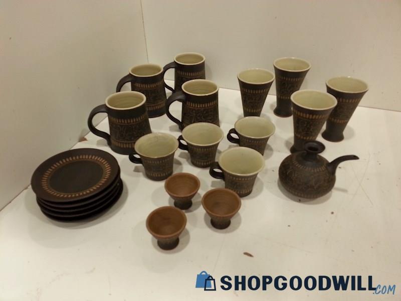 Brown & White Stoneware Vtg Cups & Plates Brand Unknown PICKUP ONLY