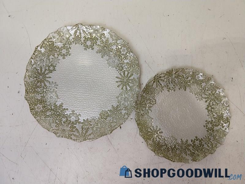2 Glint Green Snowflake Plates Of Different Sizes UNBRANDED