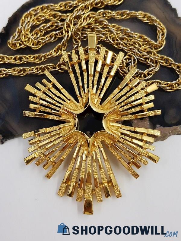 Vintage CROWN TRIFARI Gold-Tone Large Textured Starburst Necklace 