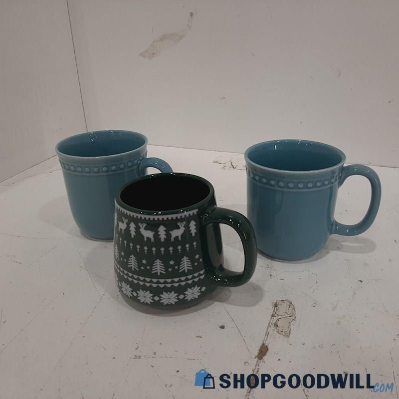 Unbranded Blue Cups W/ Green Winter Theme Cup 