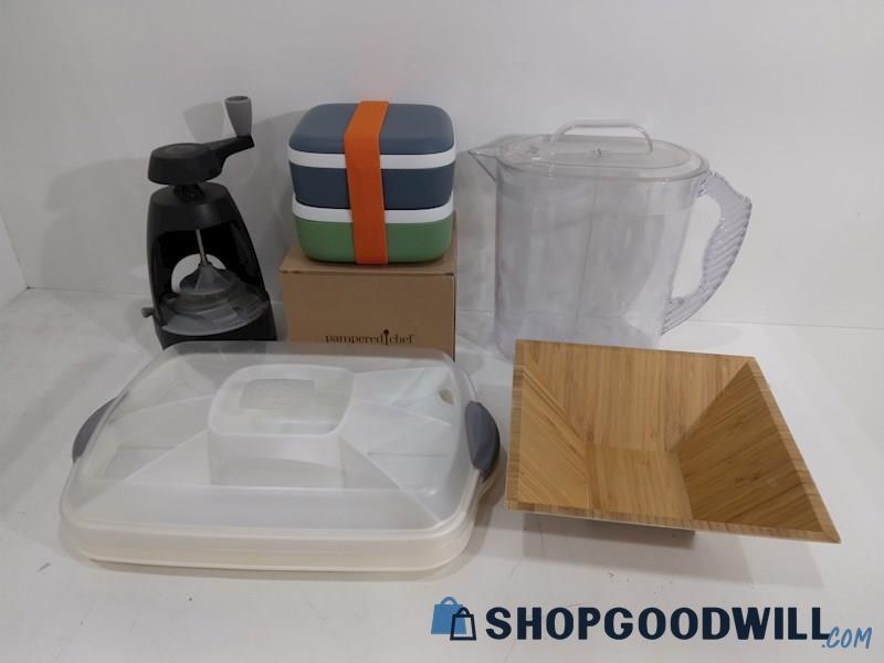Pampered Chef Kitchen Table Ware Spiralizer Bento Pitcher Serving Tray Bowl 