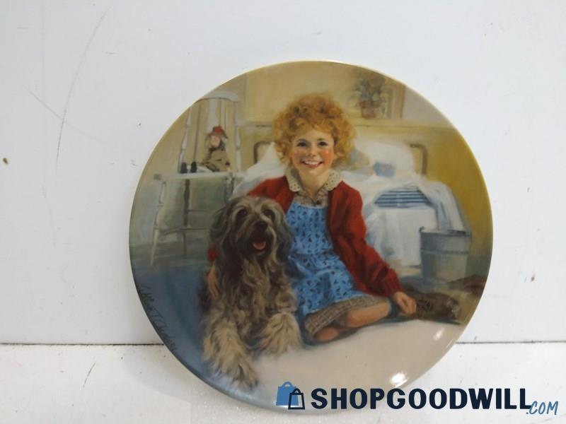 Knowles Decorative Plate Annie and Dog Sandy Handmade 4740Q Wall Hanging Decor